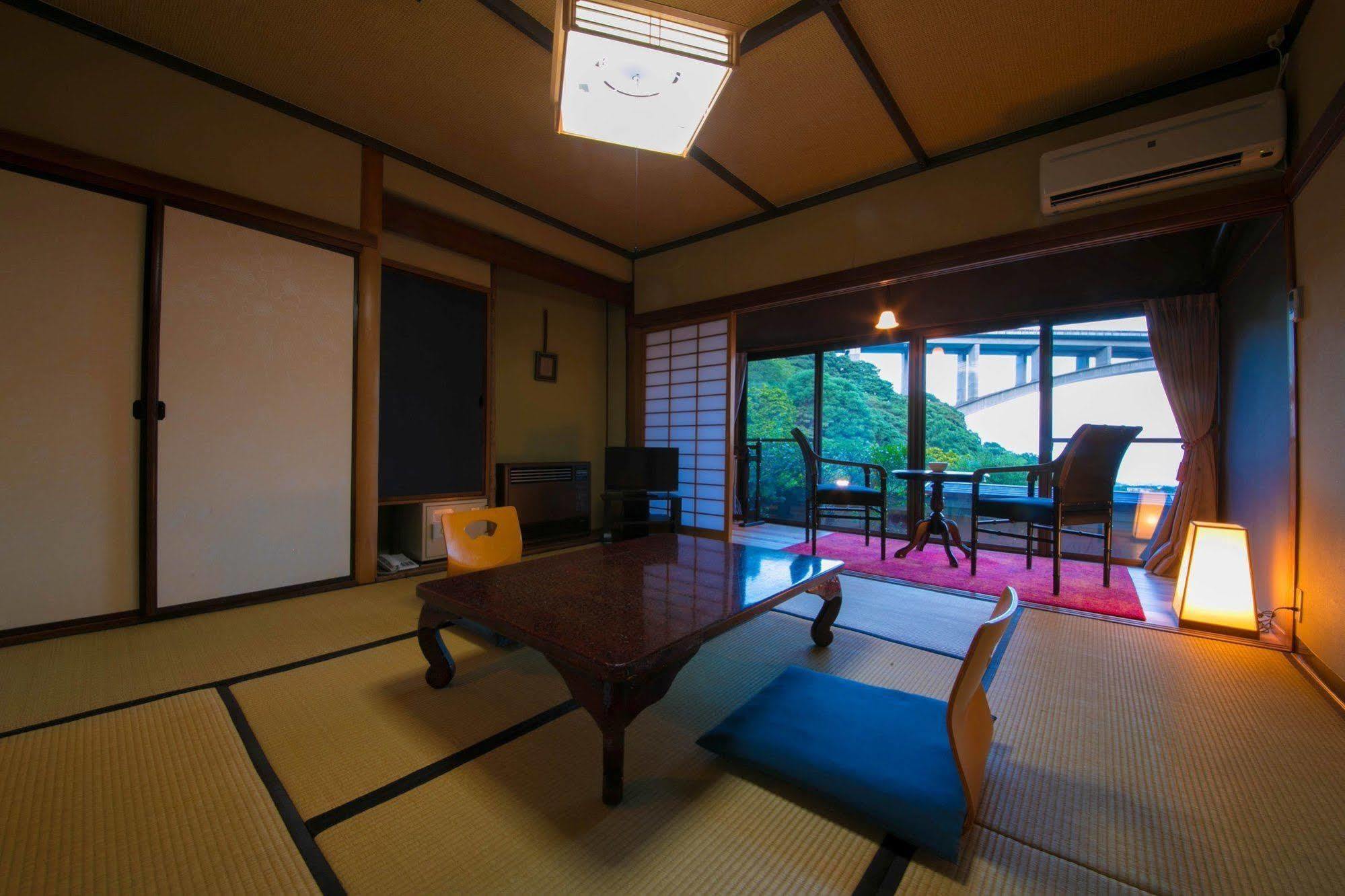 Okamotoya Hotell Beppu Eksteriør bilde